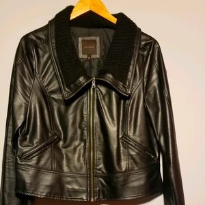 Cropped faux leather jacket